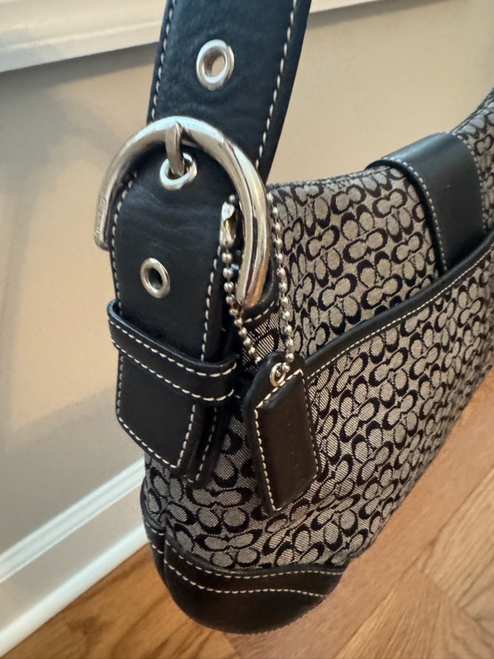 SOLD! Do not purchase! Black and Gray Coach Soho Shouder bag - Picture 11 of 12